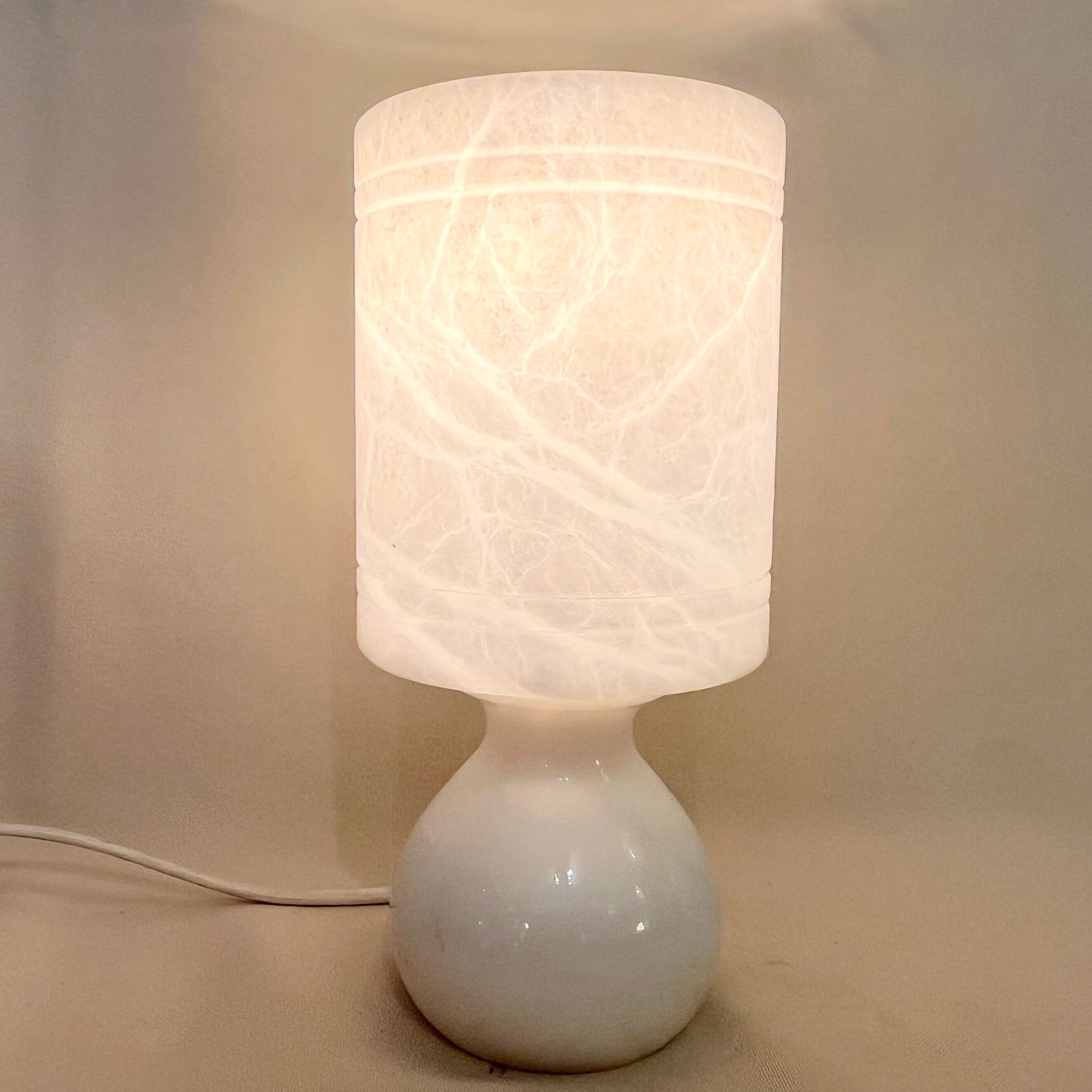 White alabaster lamp - Alabaster night light