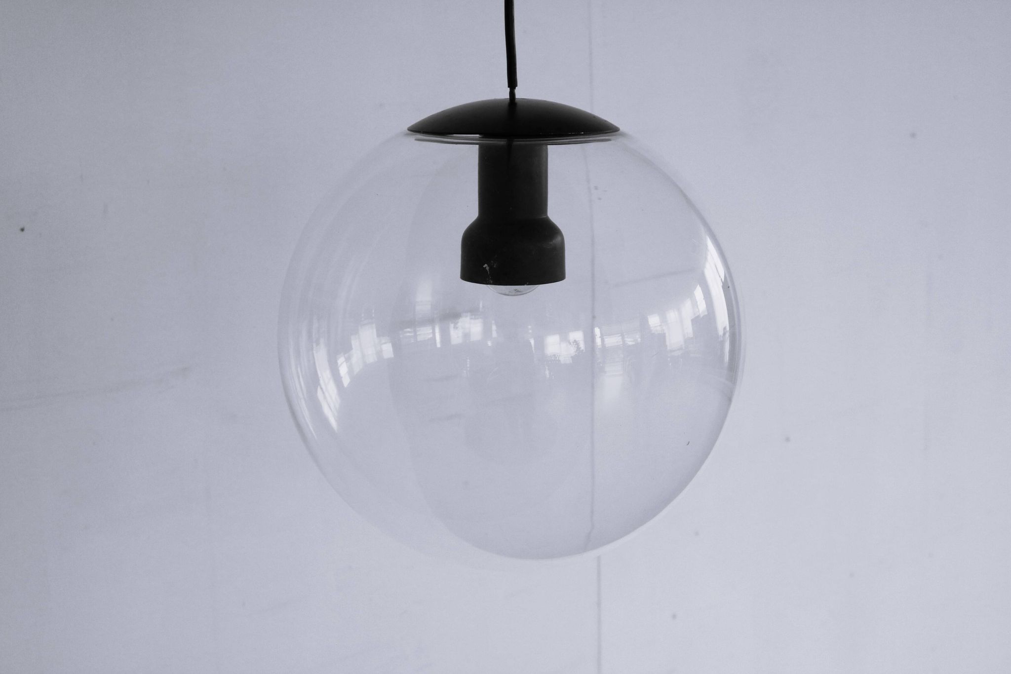vintage hanging lamp | globe | Philips | 60's