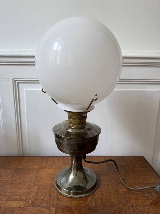 Art Nouveau electric oil lamp made in England, model Alladin 23