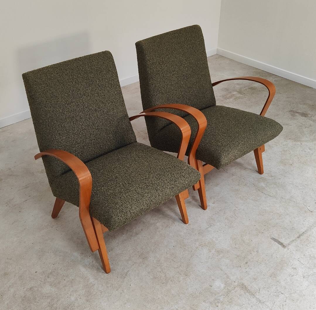 Pair of lounge chairs restored by Frantisek Jirak for Tatra