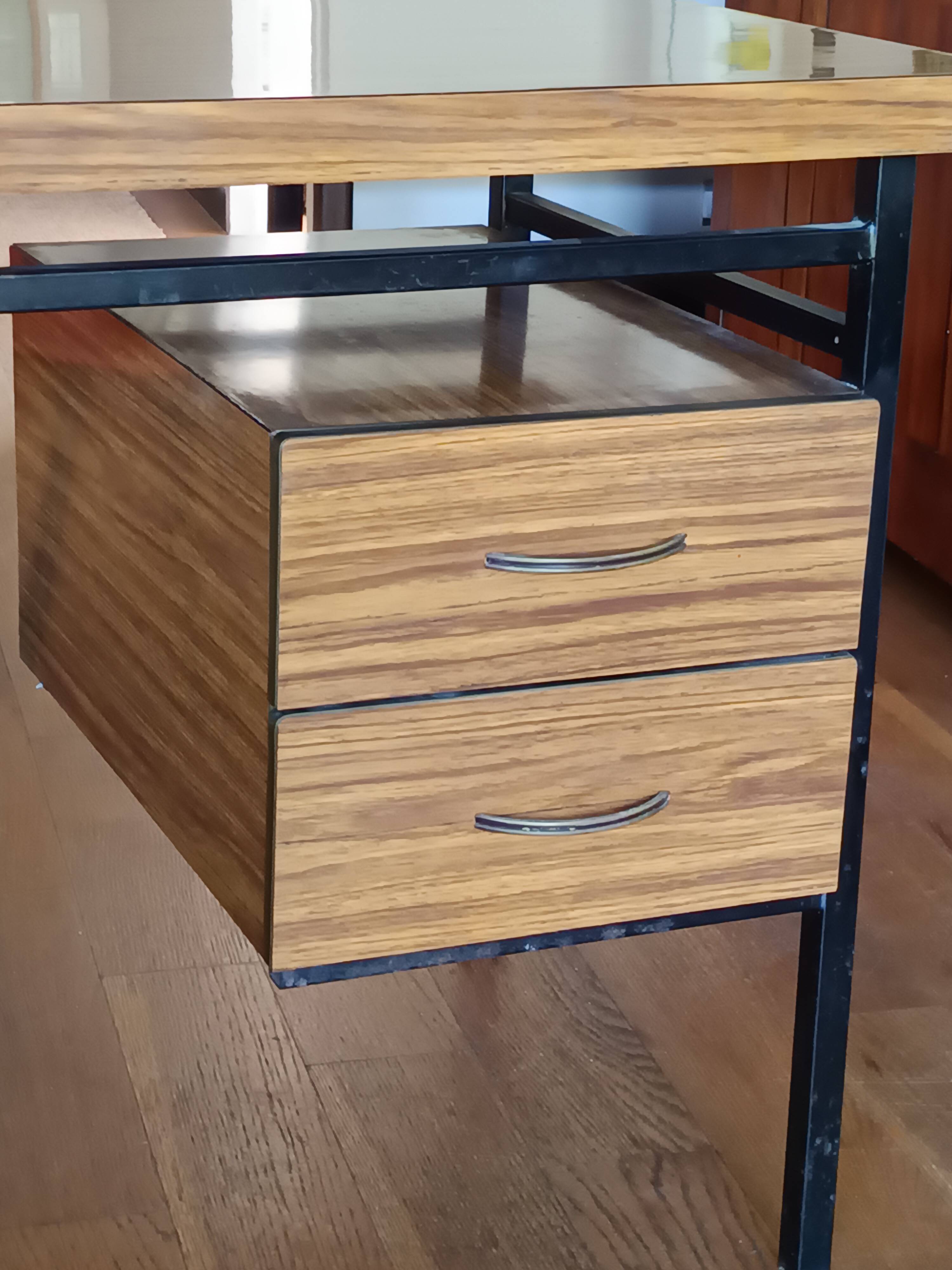 1960s minimalist desk