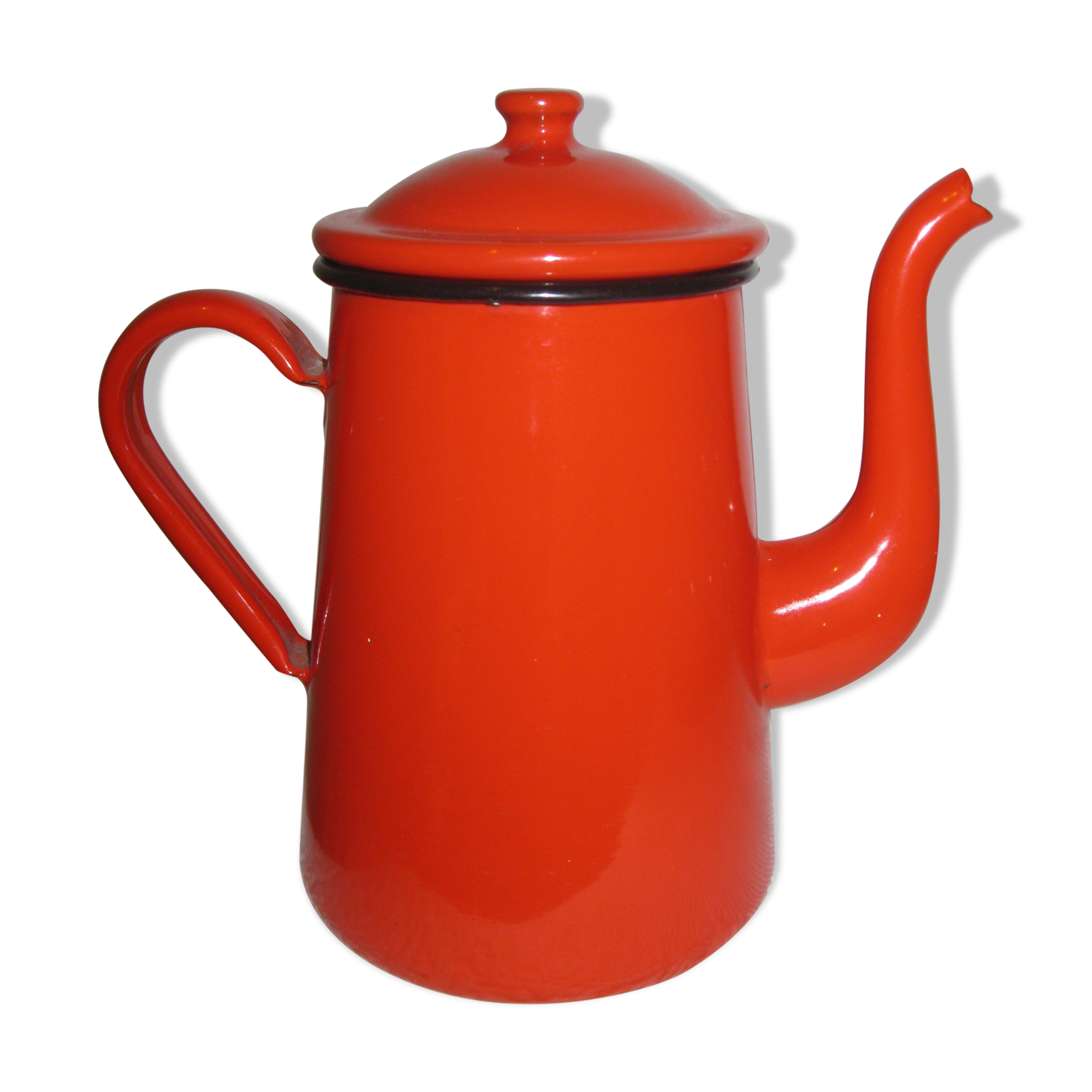 Red enamelled coffee pot