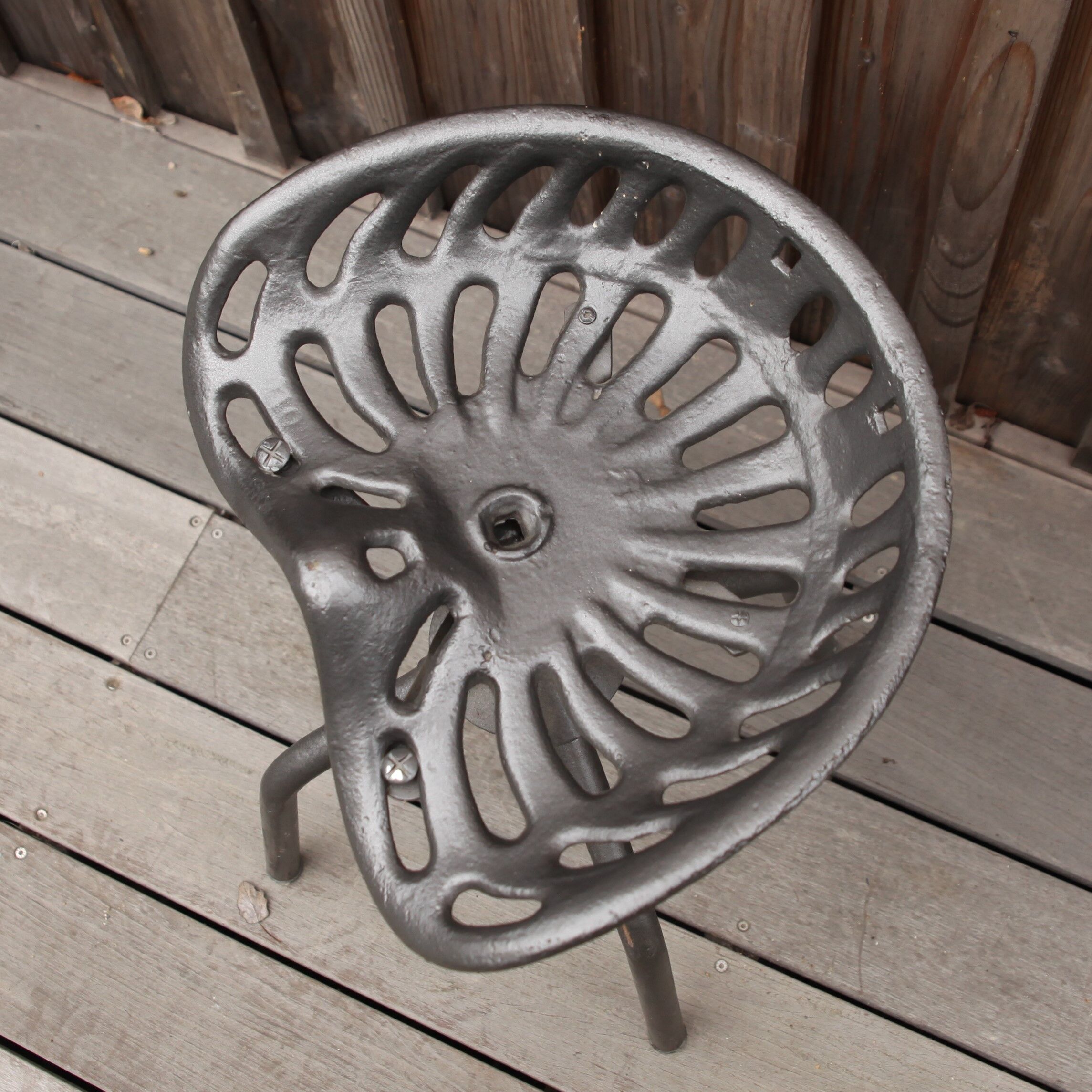 Stool "tractor seat"