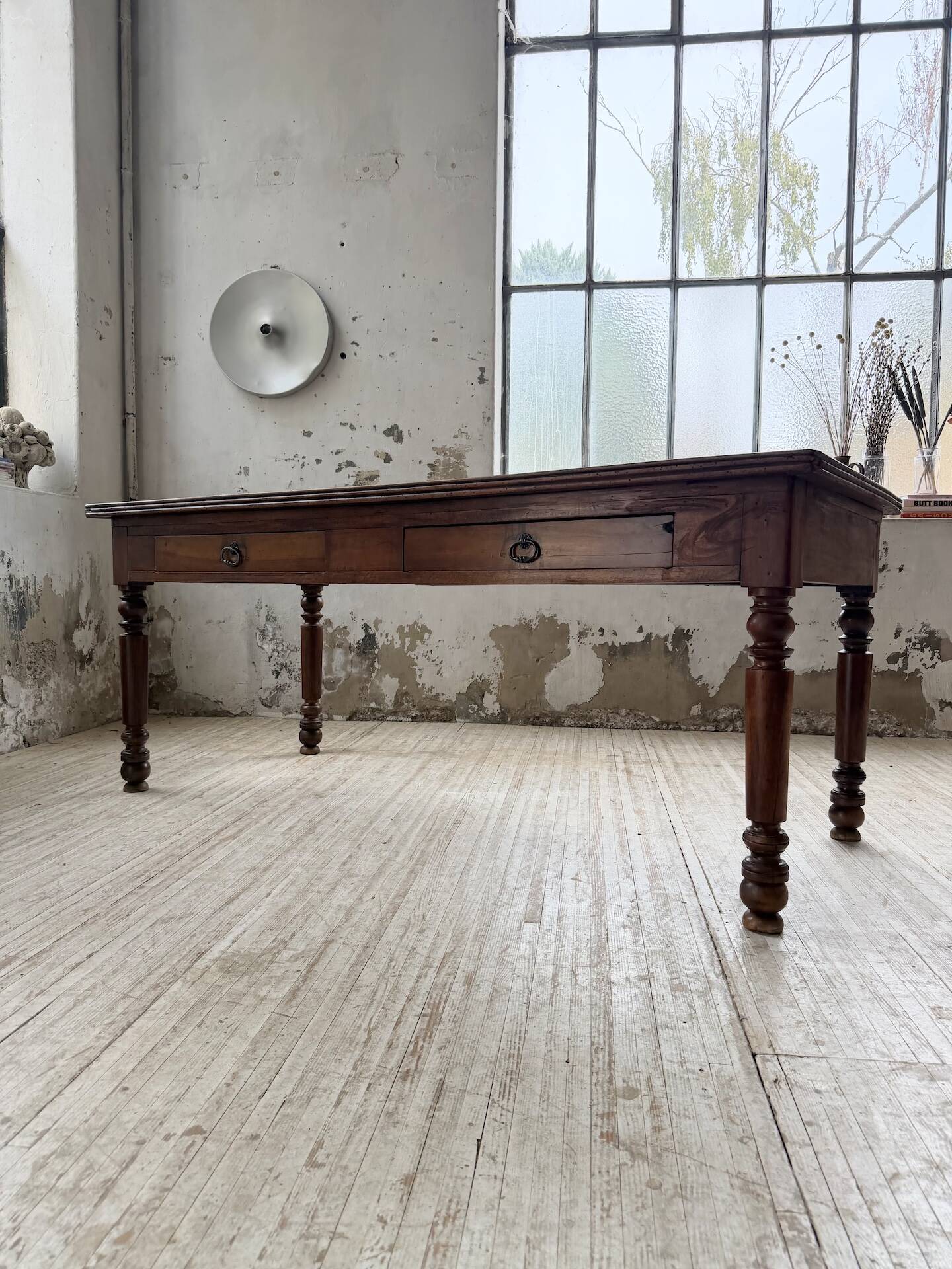 Table de ferme ou table de drapier noyer massif 1900