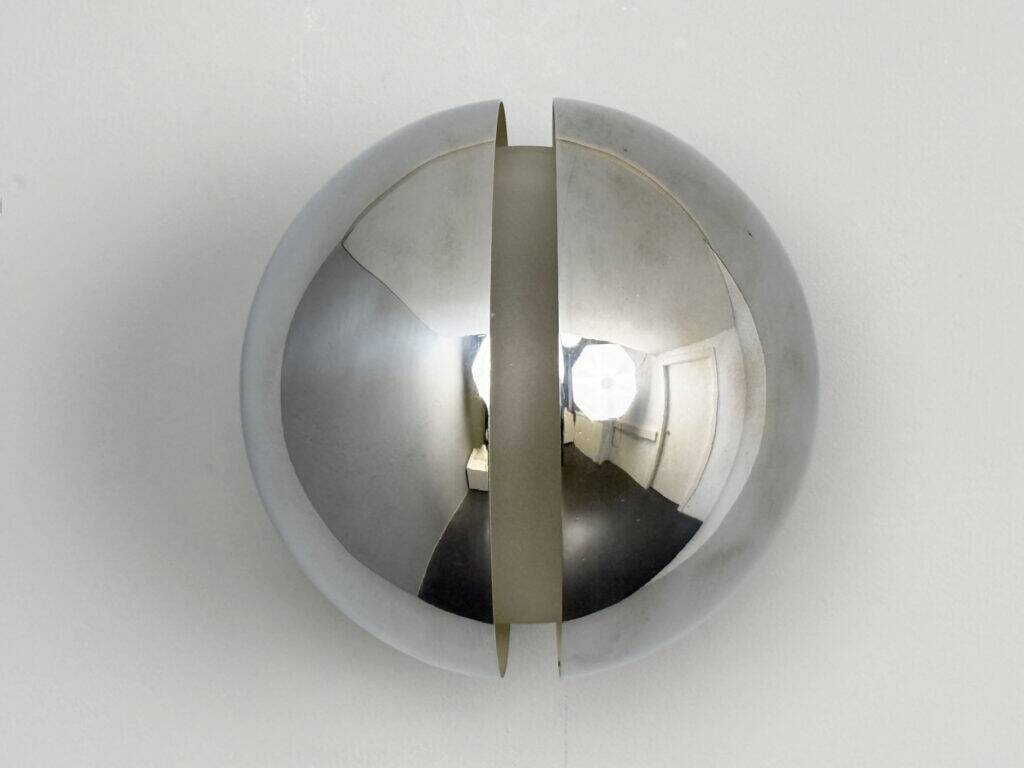 Wall lamp “Diaframma” by Piero & Monti for Fontana Arte, Italy, 1960s