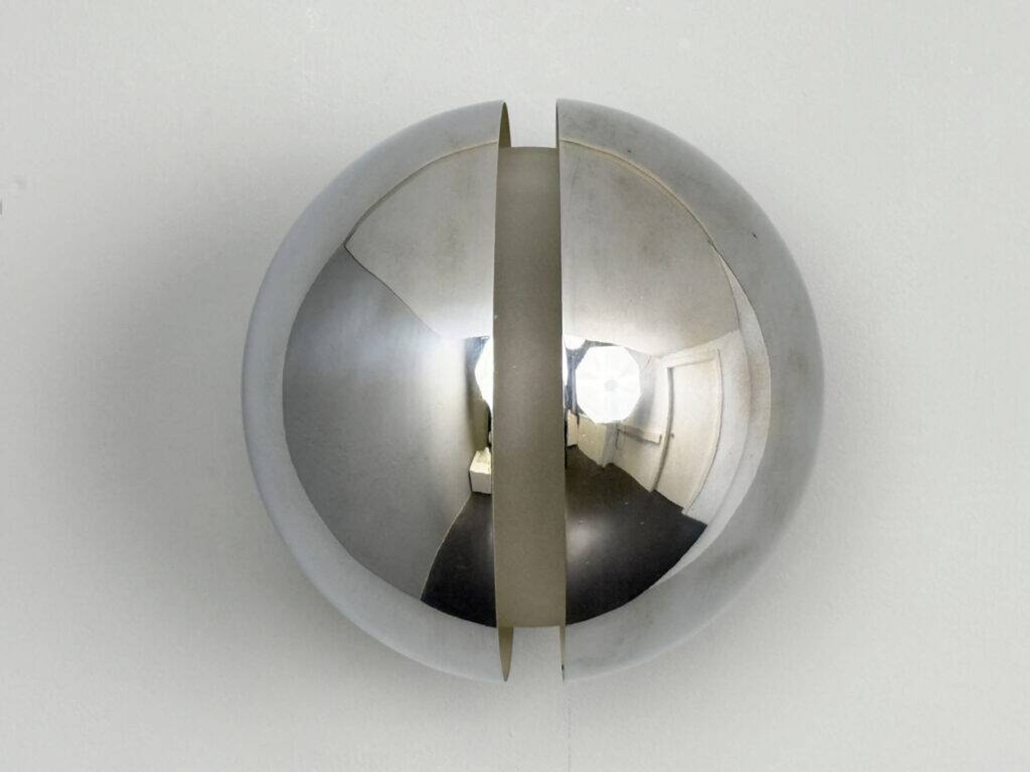 Wall lamp “Diaframma” by Piero & Monti for Fontana Arte, Italy, 1960s