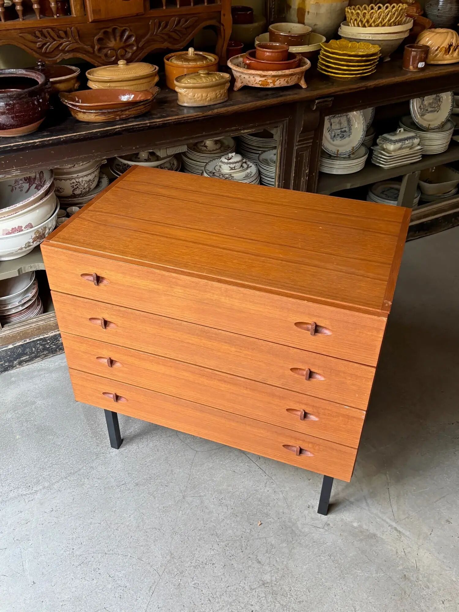 Chest of drawers with 4 drawers in teak attributed to Henry Walter Klein.