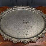 Large 20th century oriental tea tray engraved in metal color Width 66 cm