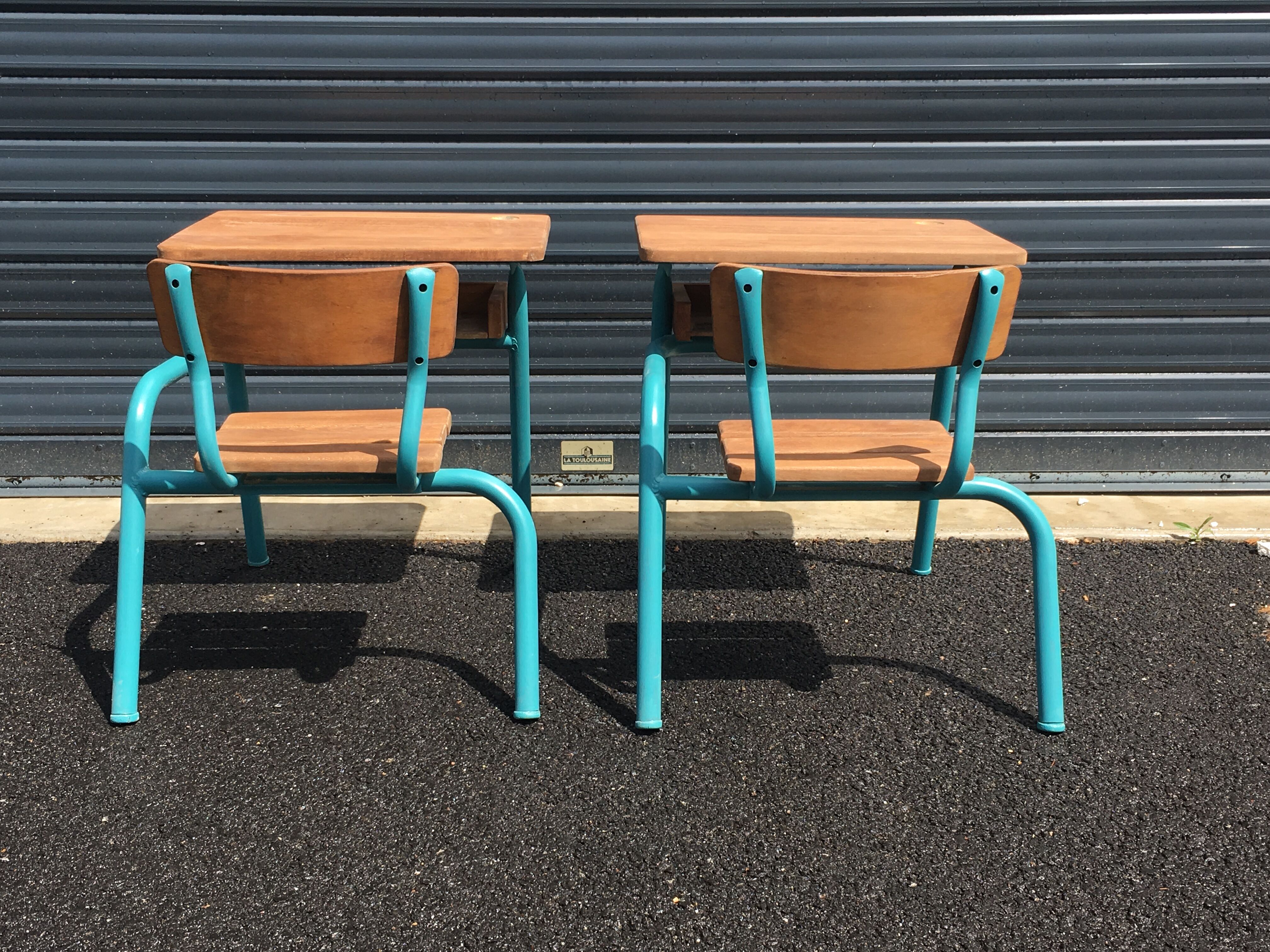 Lot of two school desk