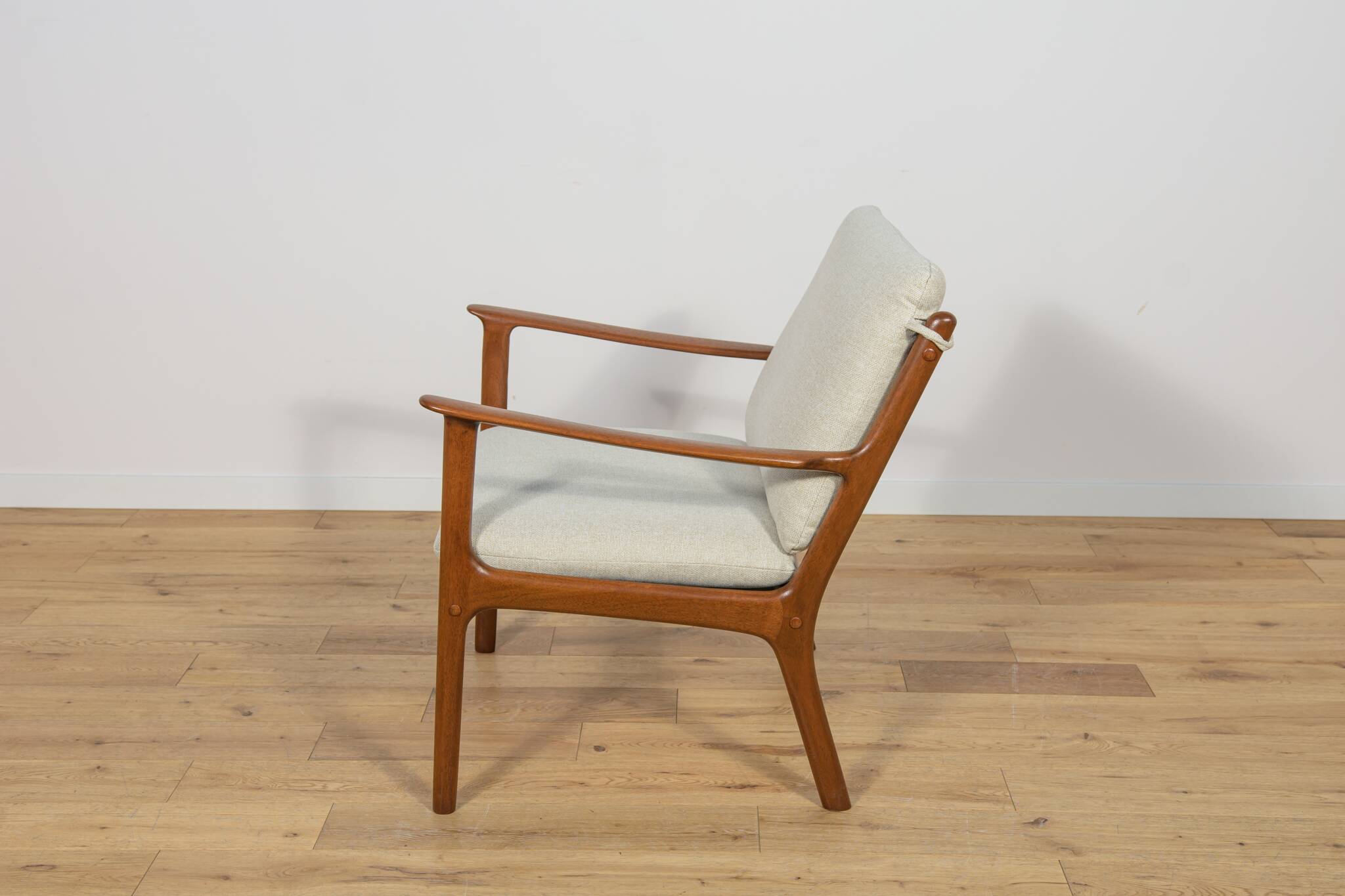 Pj112 armchairs by ole wanscher for poul jeppesens, denmark, 1960s, set of 2