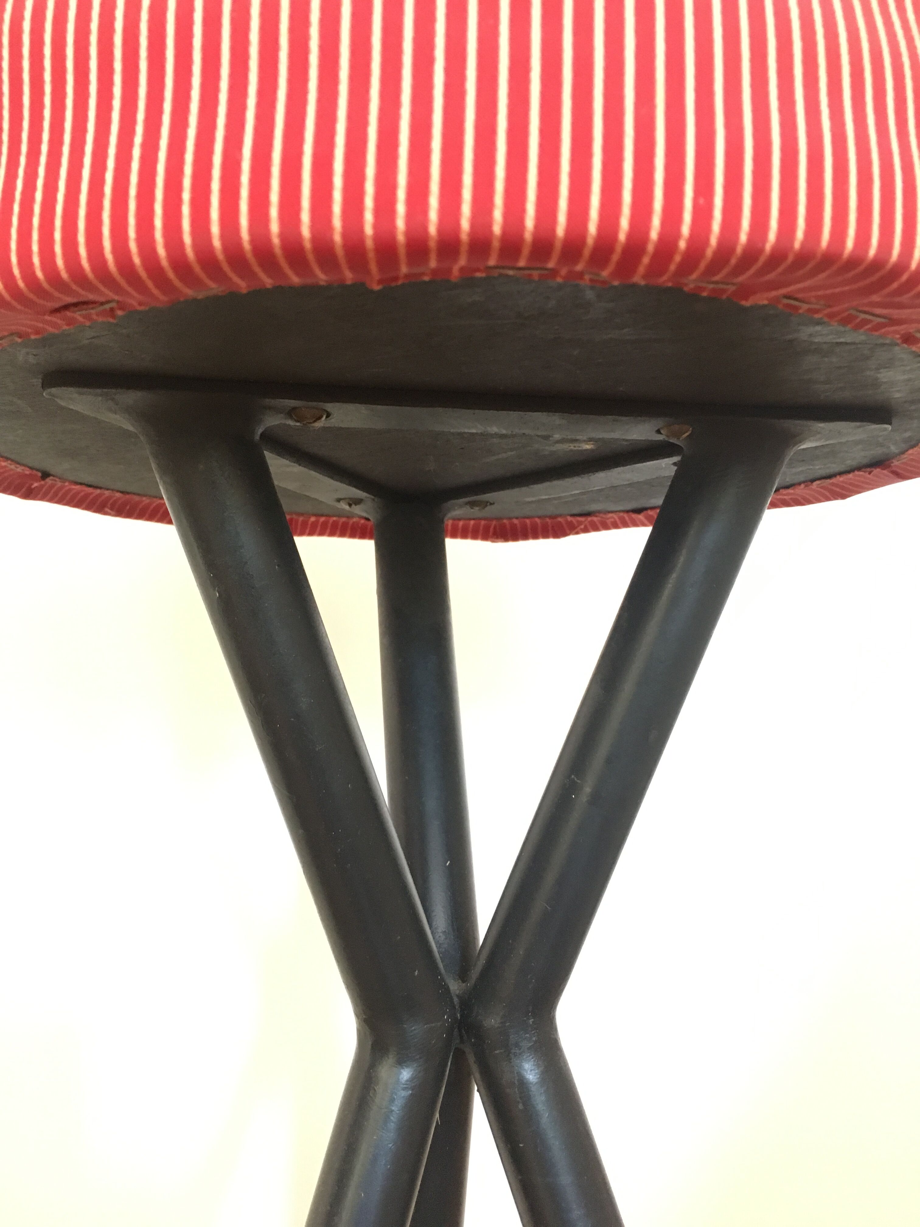 Pair of bar tripod stools
