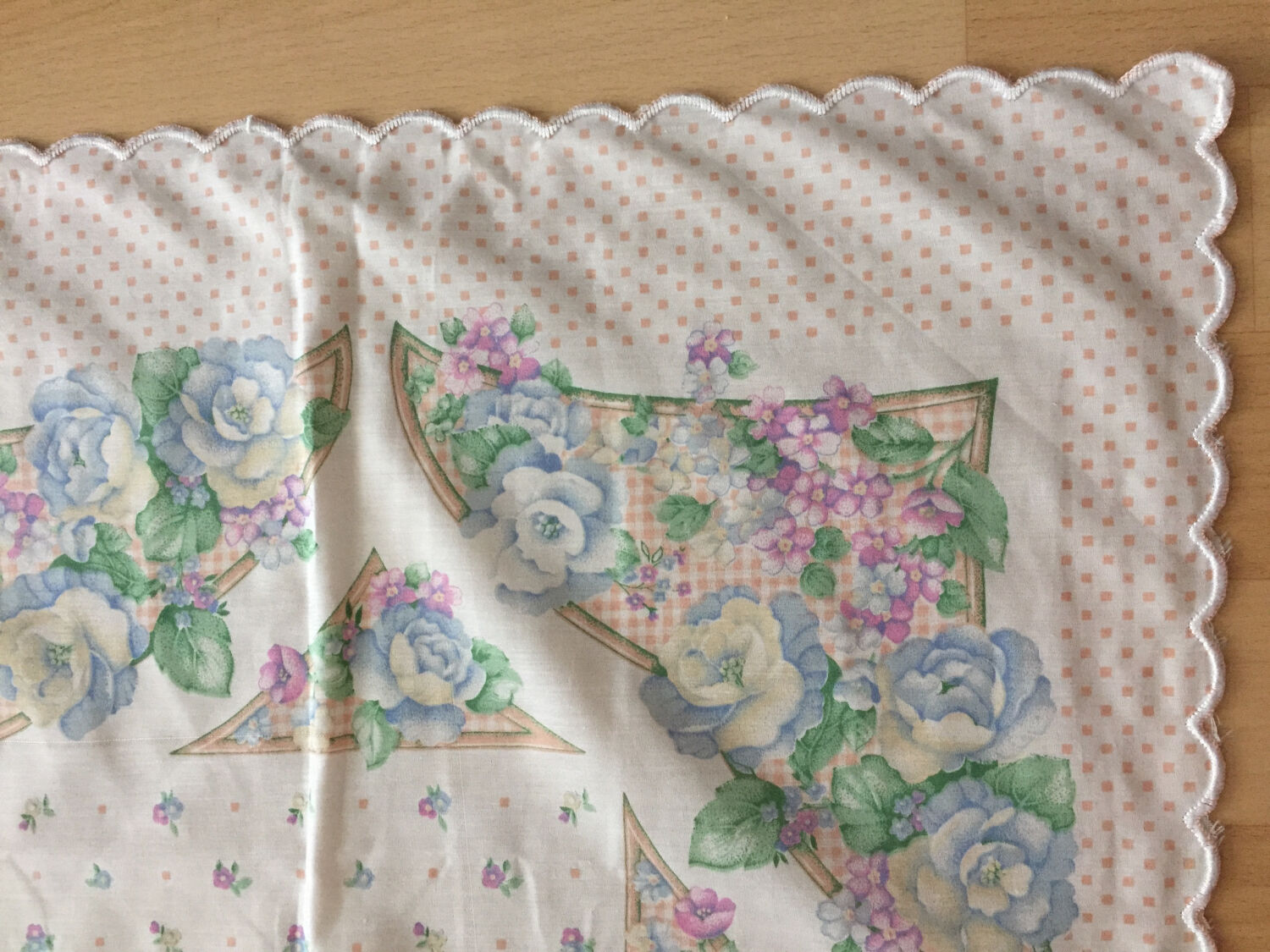 Vintage rectangular floral tablecloth