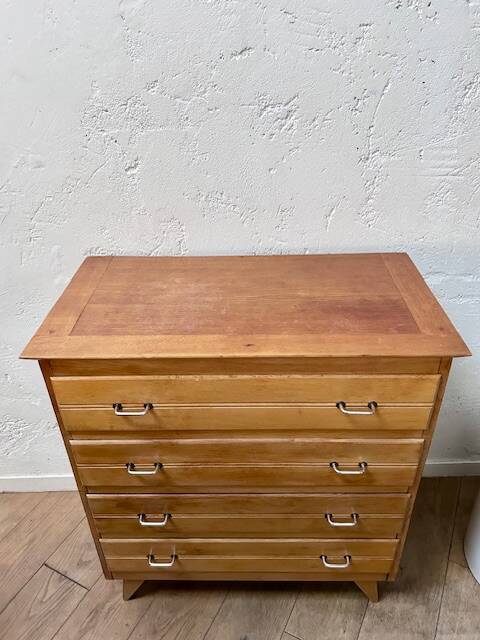 Vintage 1960s chest of drawers