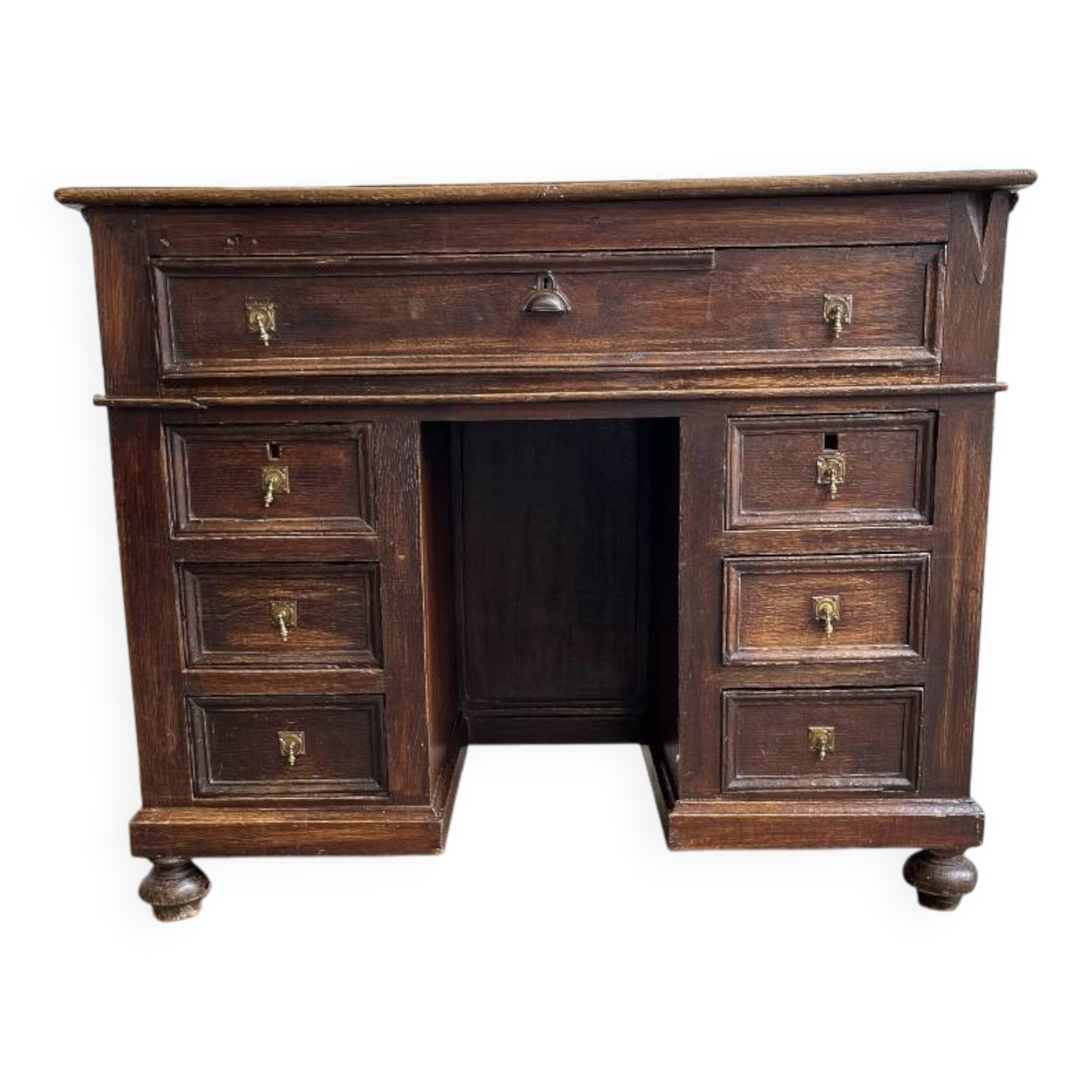 Vintage desk/Antique desk in solid oak