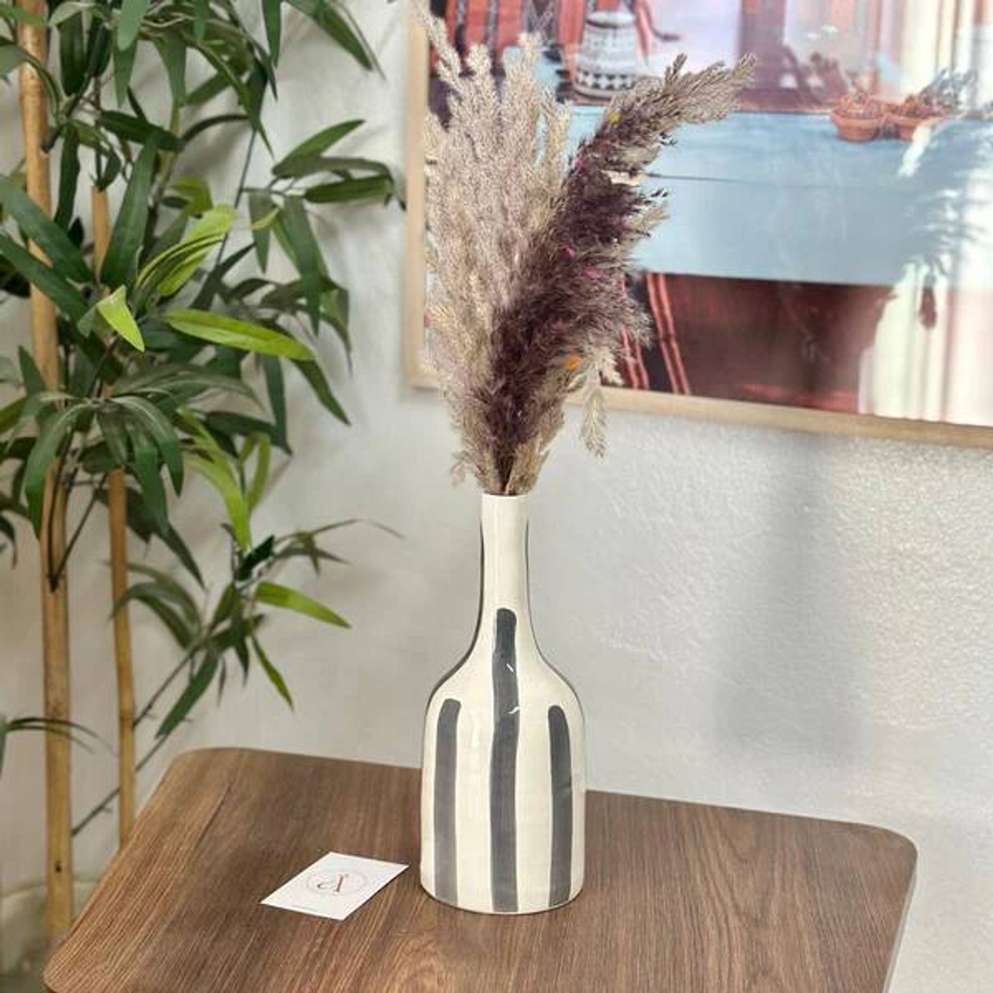 Vase artisanal bouteille gris rayé