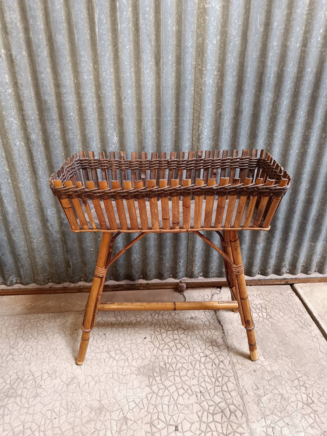 Rattan wicker planter plant holder