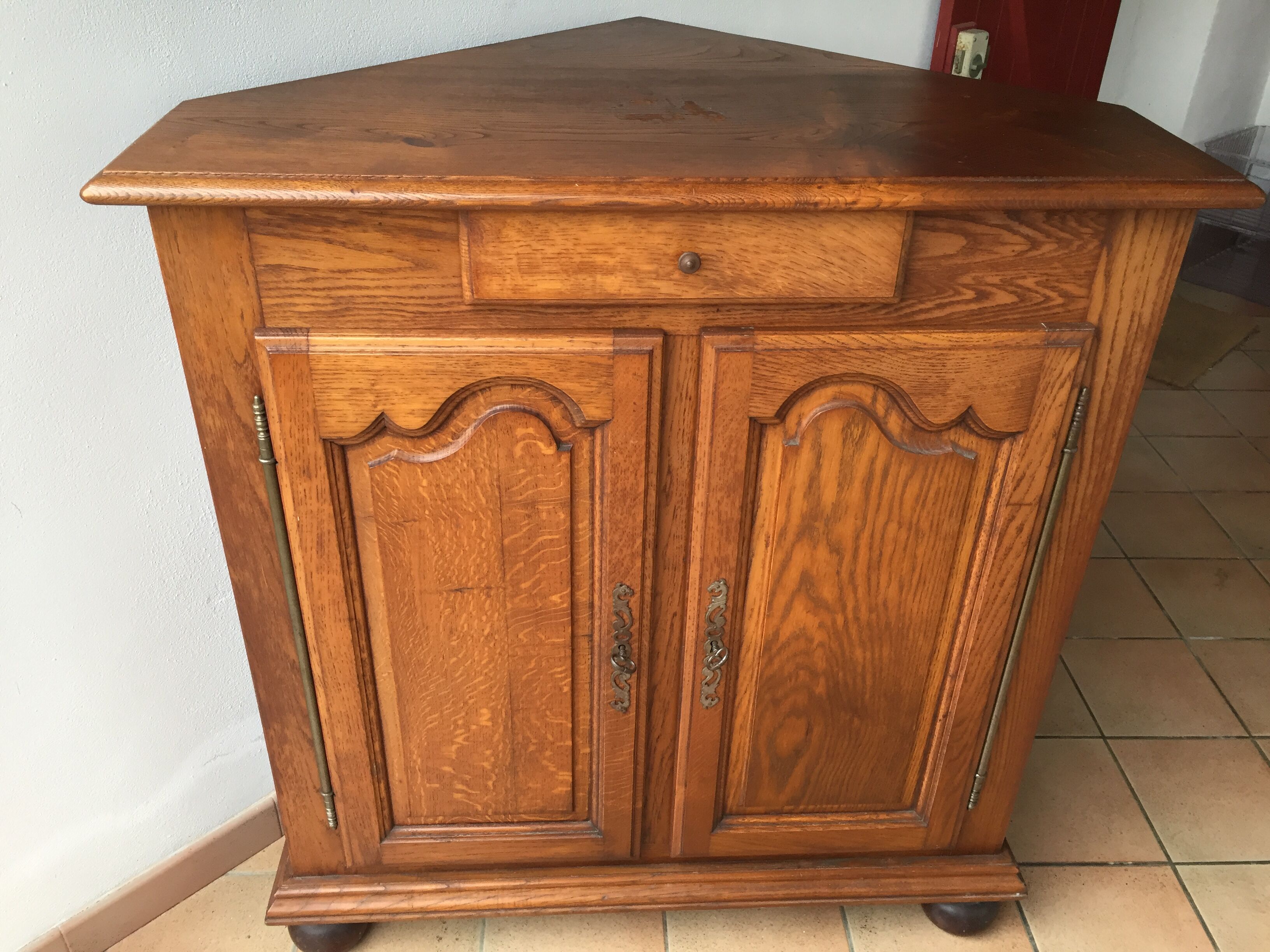 Wooden corner furniture