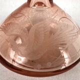 Service à liqueur en verre rose, carafe gravée
