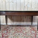 Bureau plaît de style Louis XVI en acajou et filets de laiton