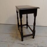 Table d'appoint antique en chêne