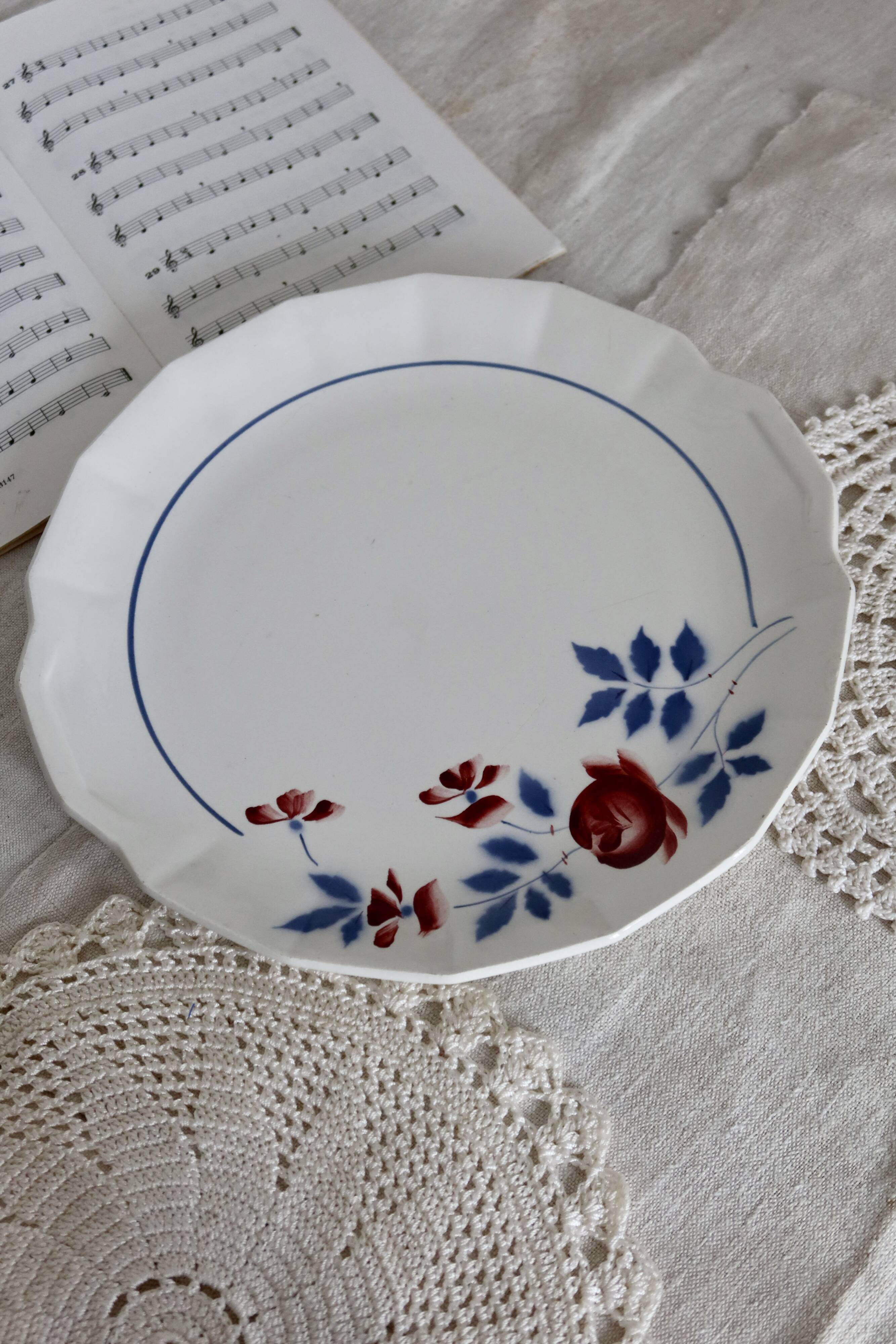 Vintage cake dish Céranox St Amand Abeille d'Or earthenware