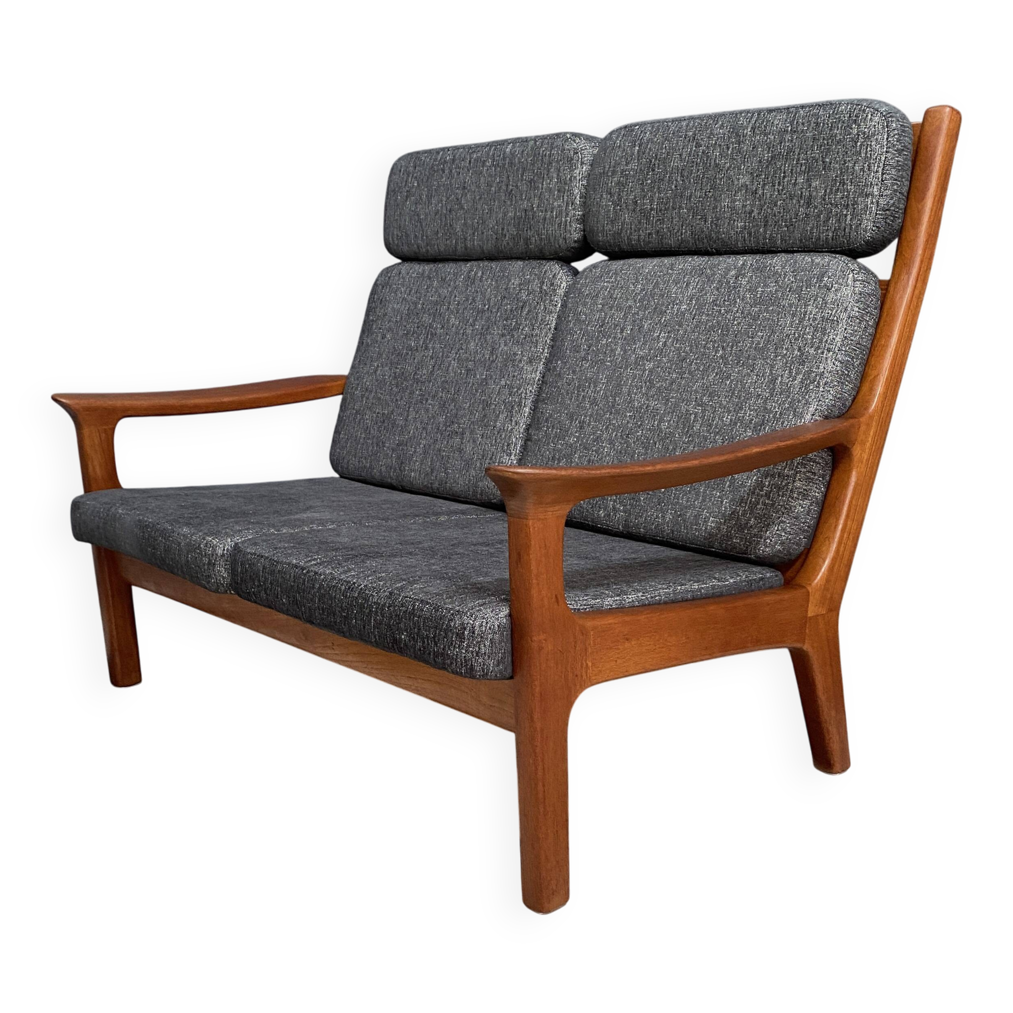 Teak 2 seat sofa by Juul Kristensen for Glostrup Denmark