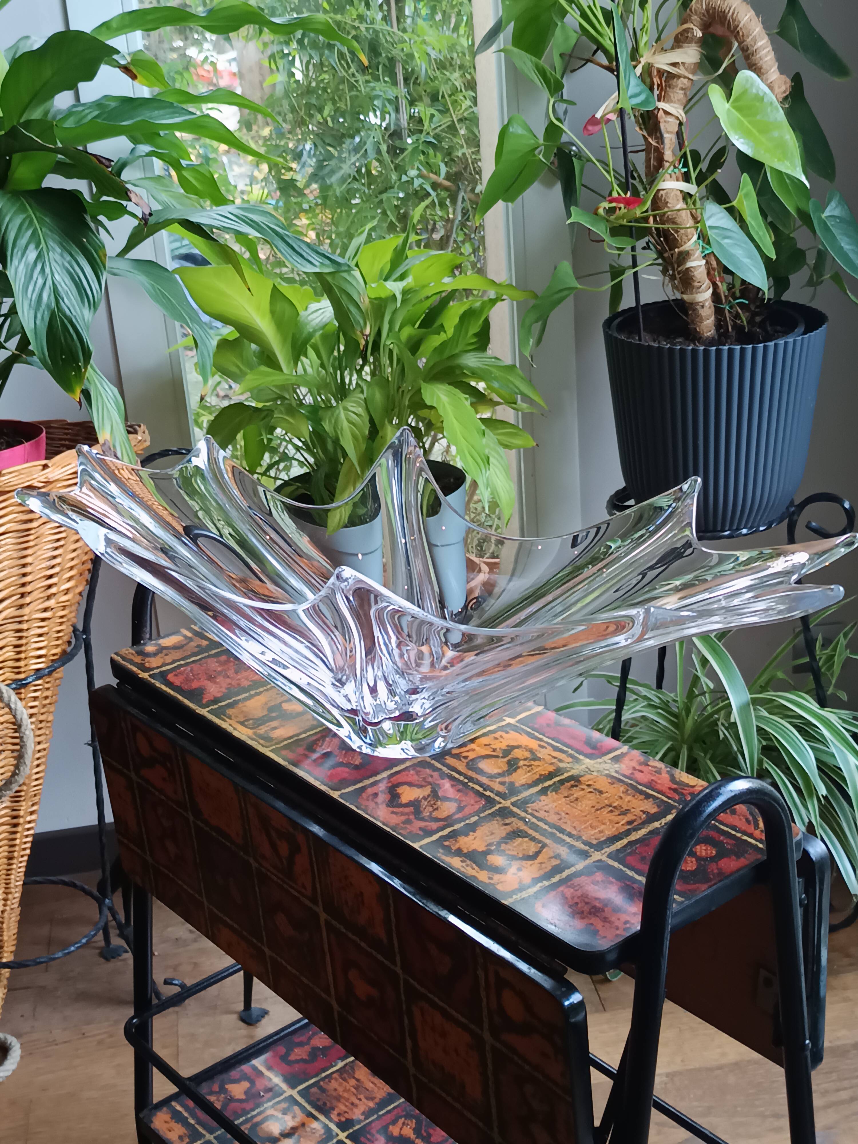 Large crystal fruit bowl signed daum