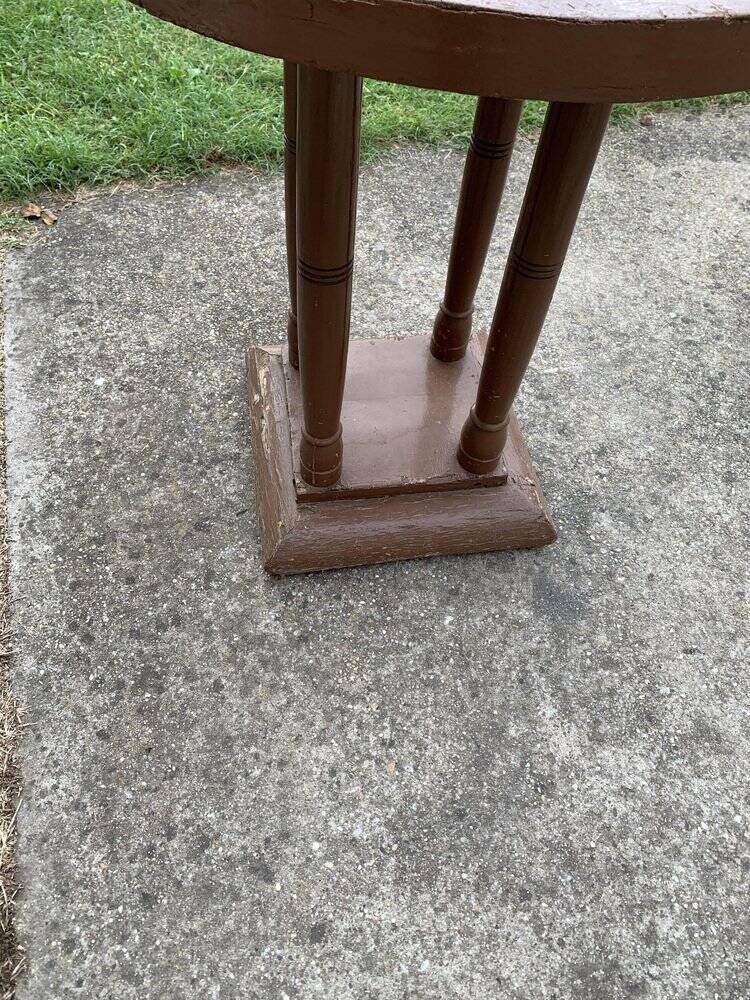 1930s Art Deco round side table in painted brown wood — column leg base