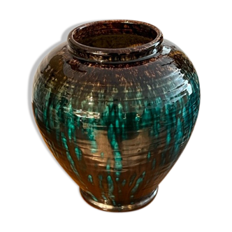 Ceramic vase from Accolay Design