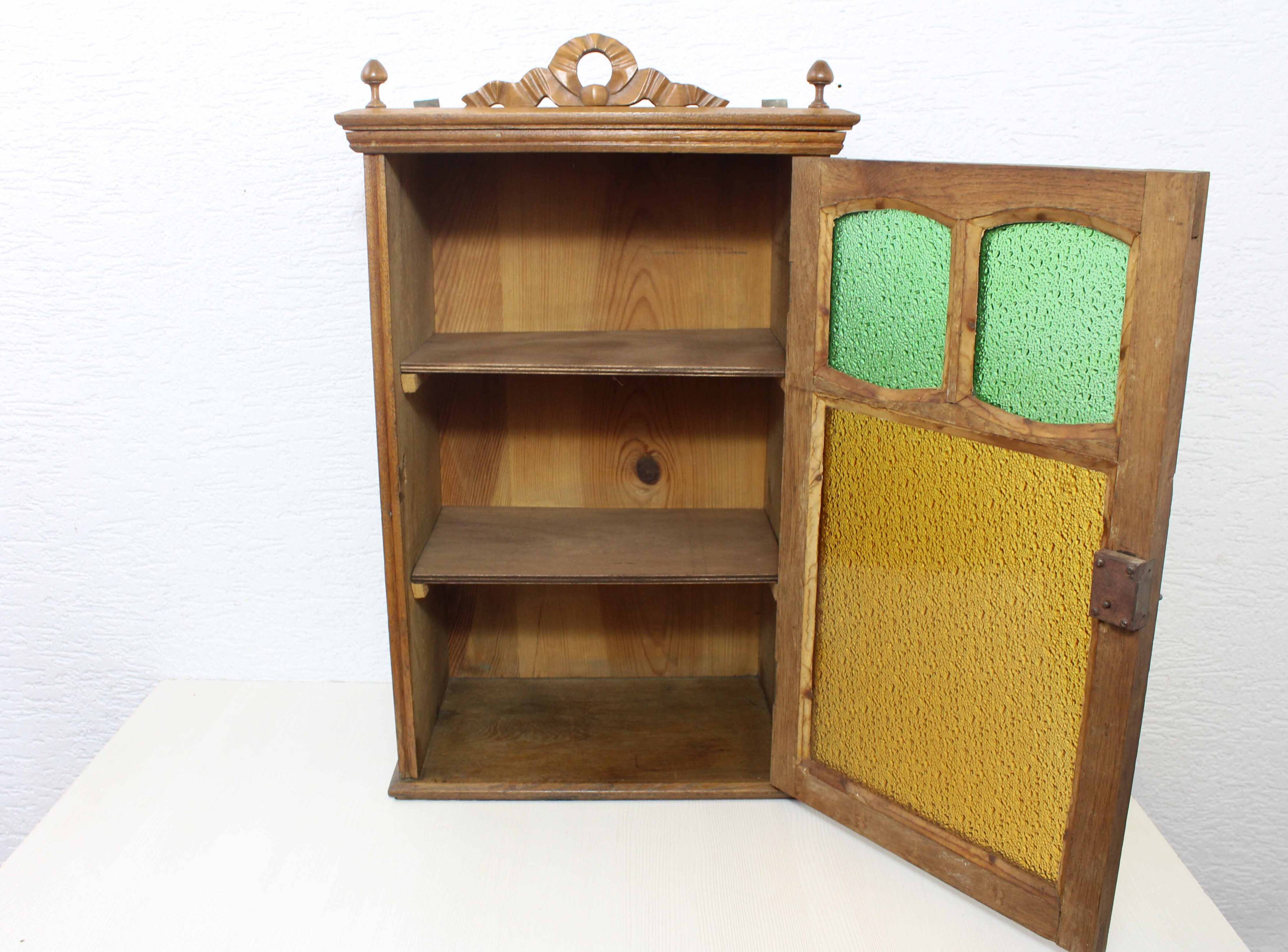 Art Deco display case in solid wood and glass, 1930s