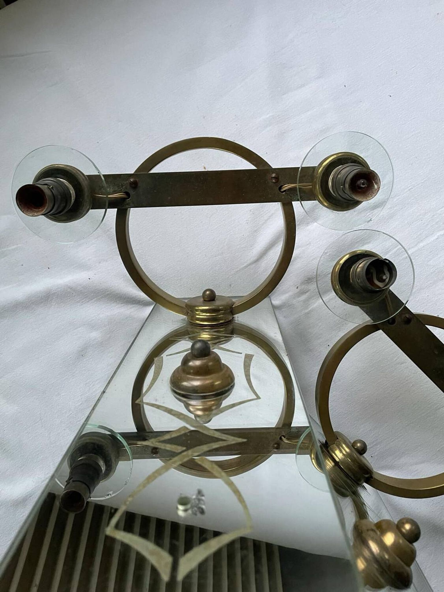 Pair of Italian art deco wall lights in mirror and brass, vintage, 1930s