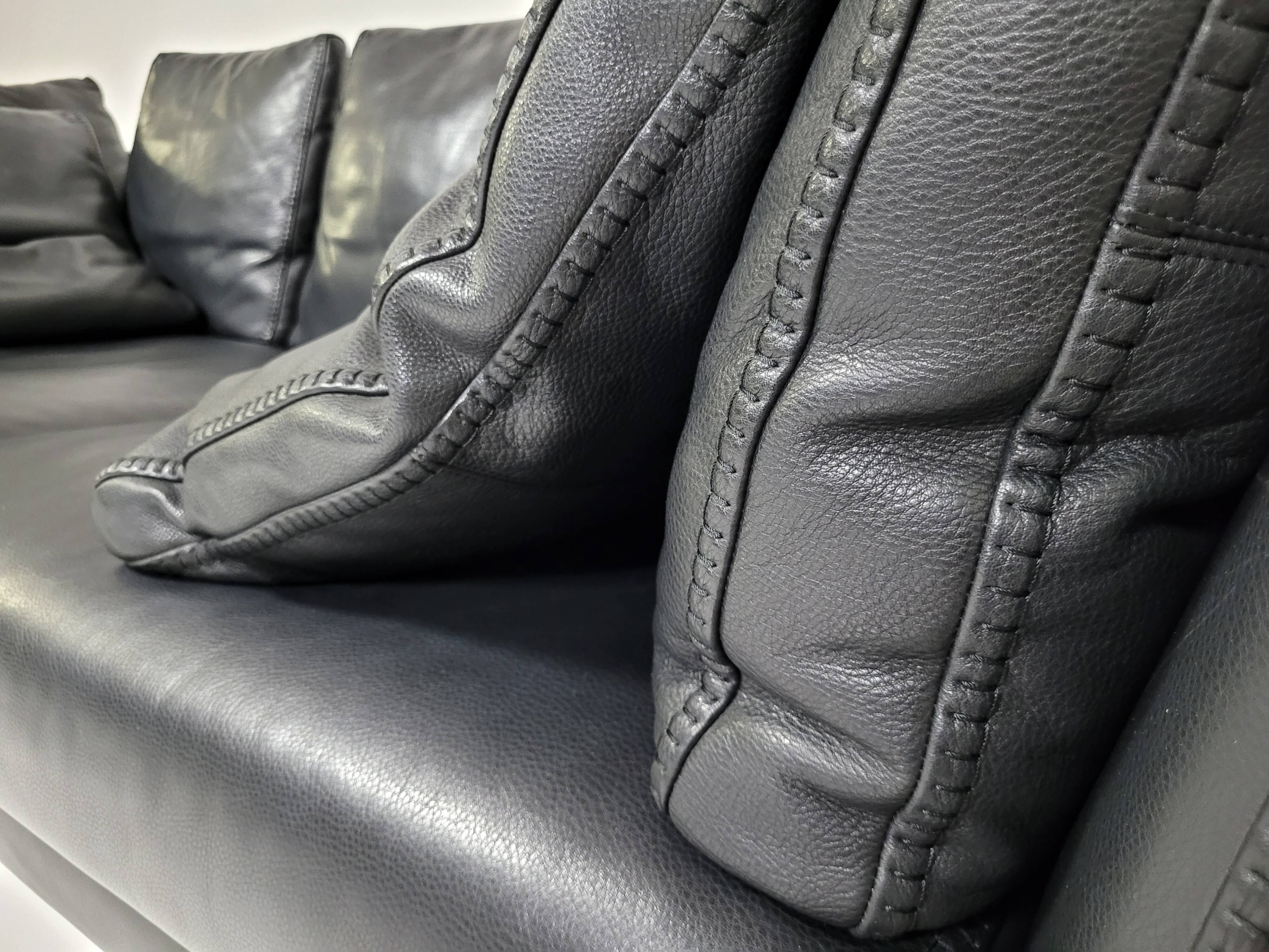 Ray sofa by antonio citterio for b&b italia