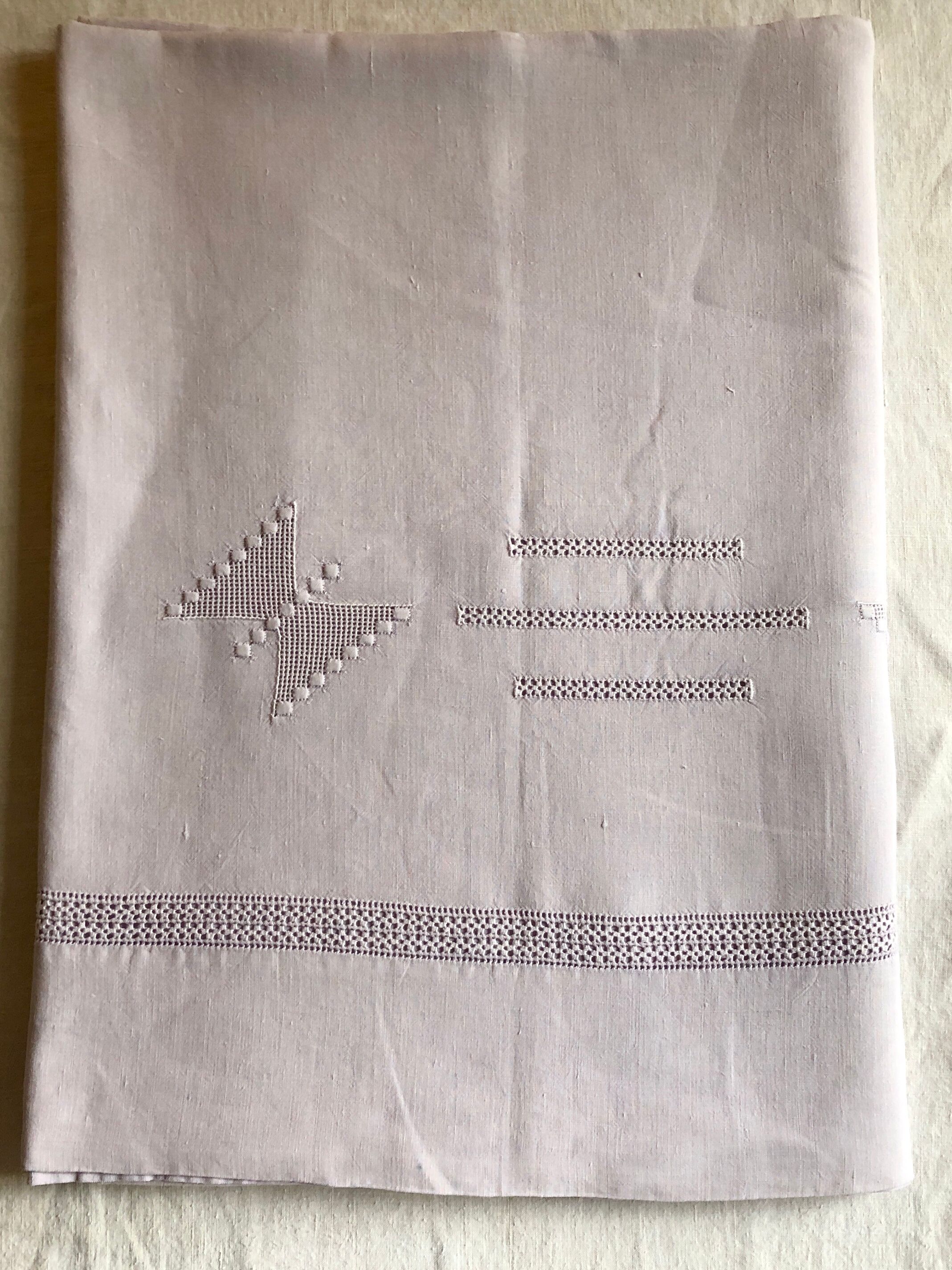 Antique sheet in pure linen tinted in mauve jacana