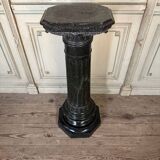 Column in green serpentine marble, circa 1880