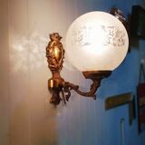 Wall sconce