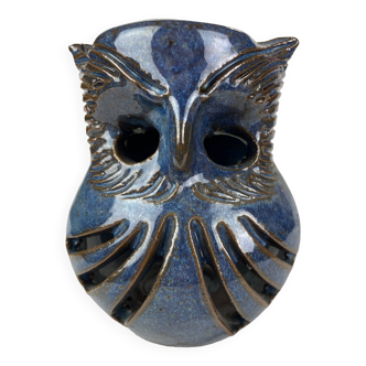 Owl-shaped ceramic tealight candle holder