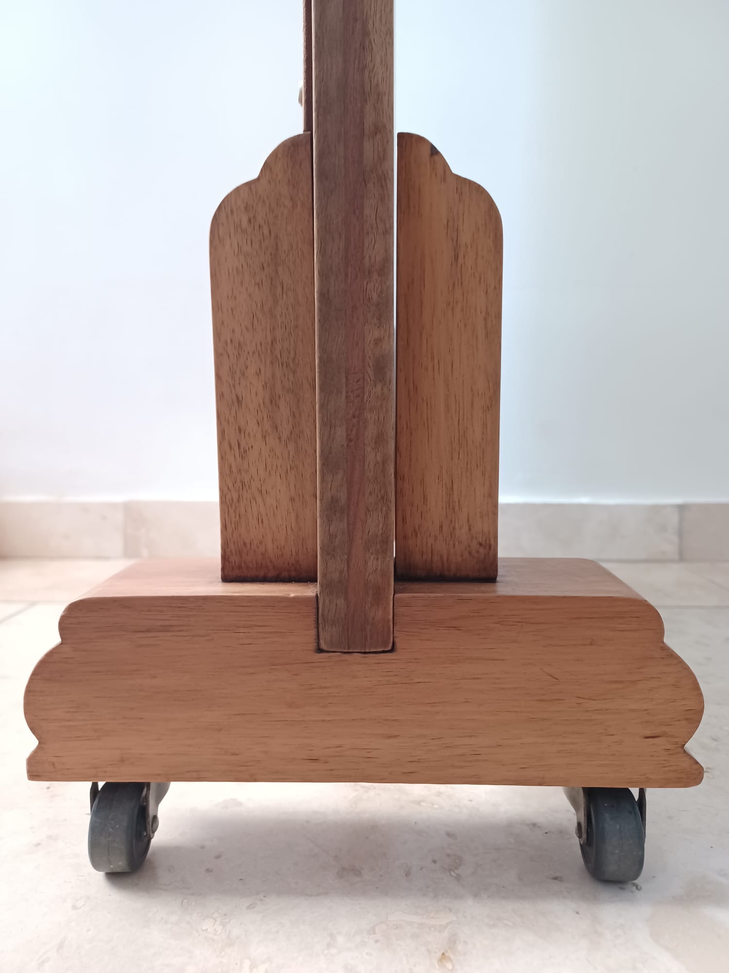 Psyche art-deco mirror on wheels