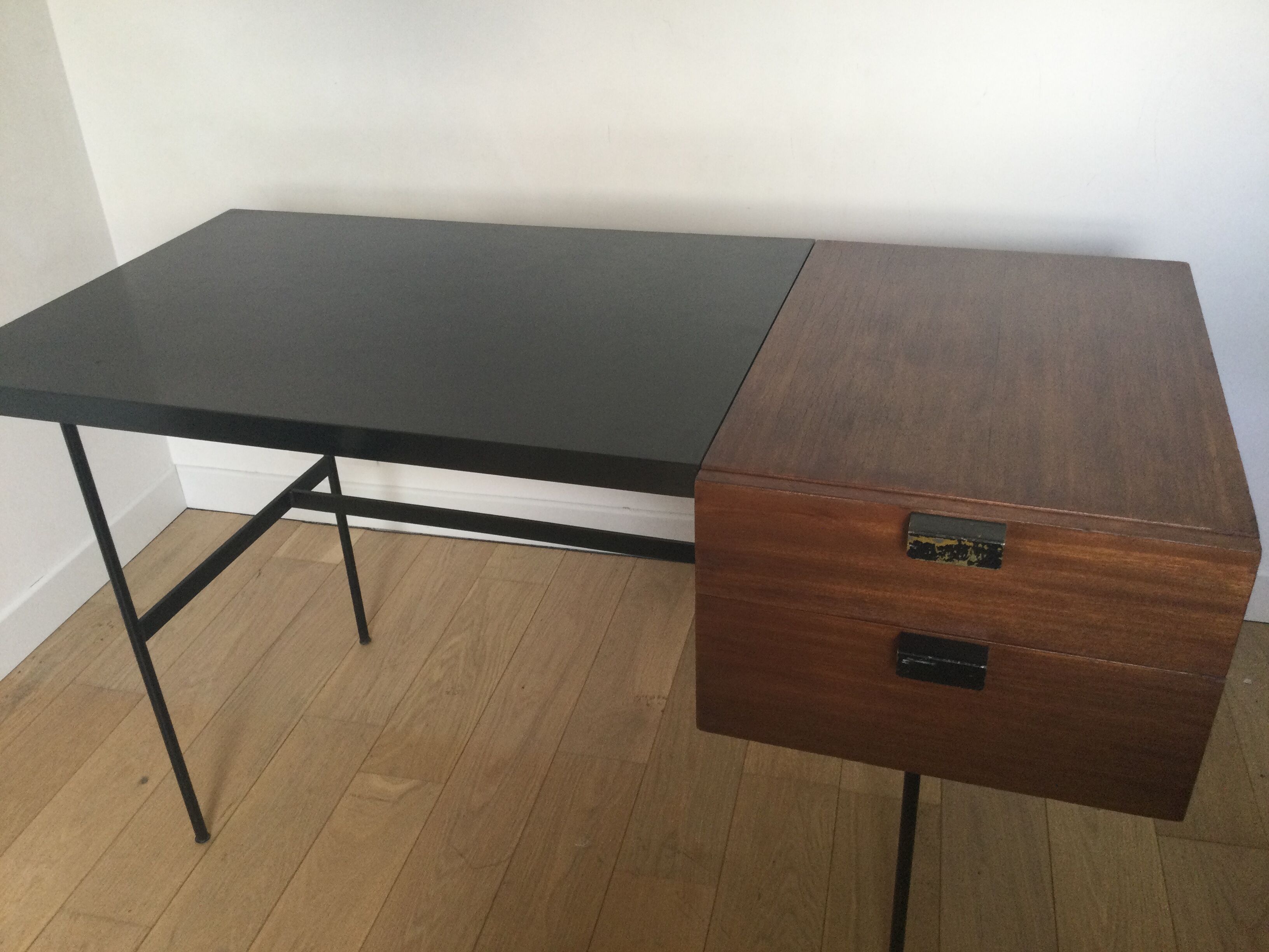 Bureau Pierre Paulin CM141