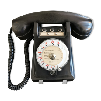 Vintage Ericsson phone in black Bakelite