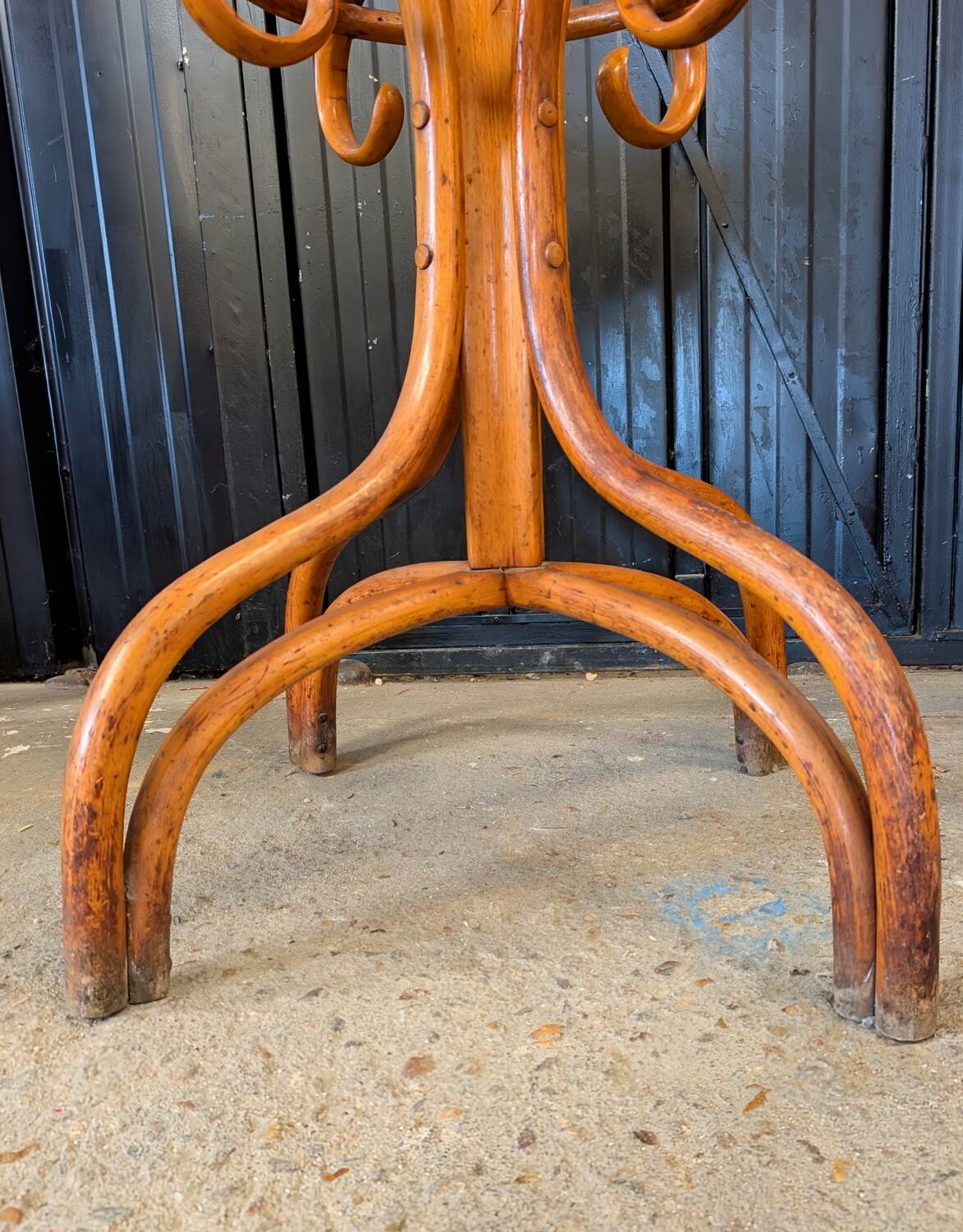 Porte manteaux perroquet Fischel Art deco