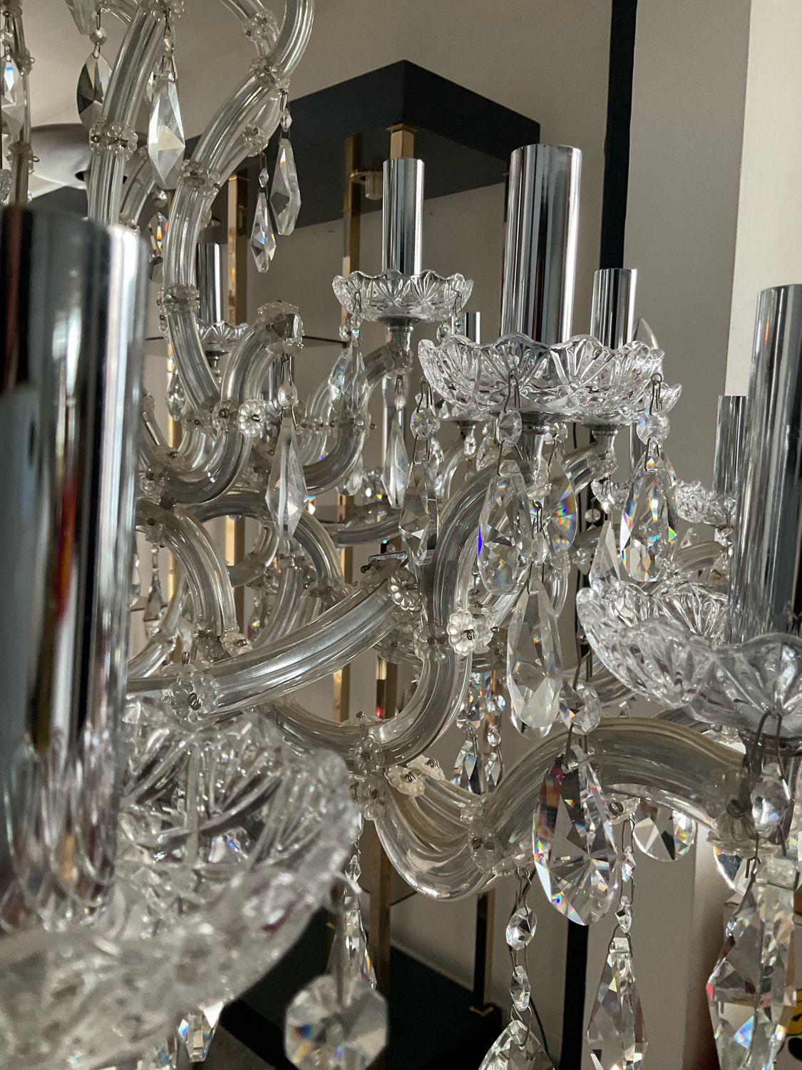 Chandelier 35 Murano glass lamps and crystal tassels D120cm