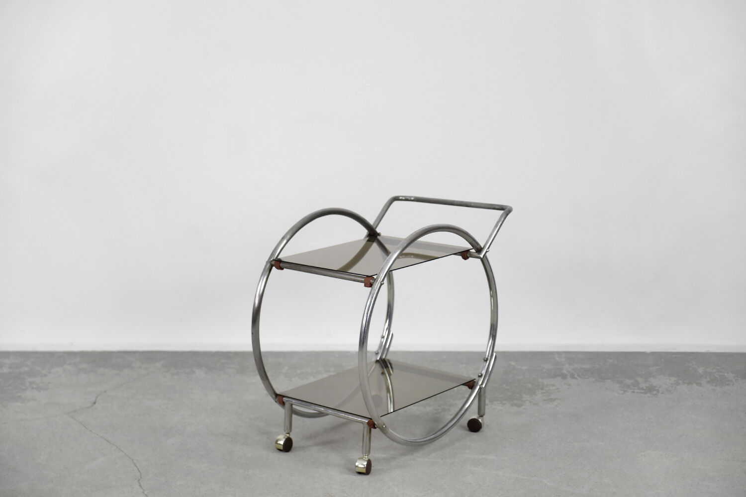 Vintage art déco chrome and glass round bar cart, 1930s
