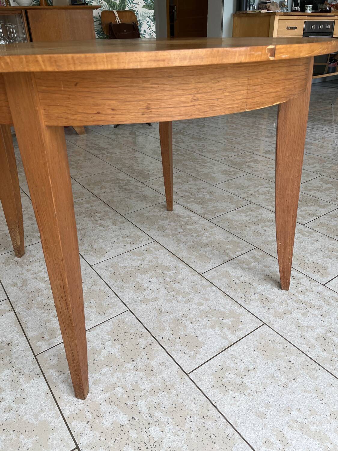 Vintage 70s Round Table