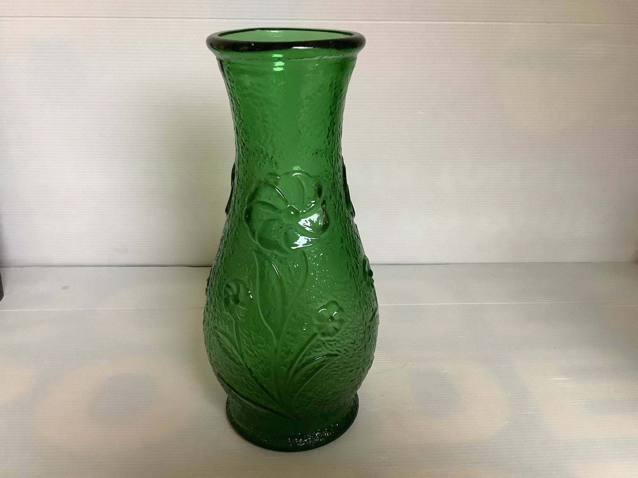 Vase verre épais moulé Constantin Italy