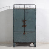 Armoire de style industriel à patine bleue (c.1950)
