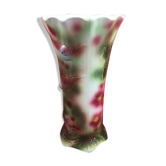 Vase cone decoration to the dabbling birds of Saint Clement