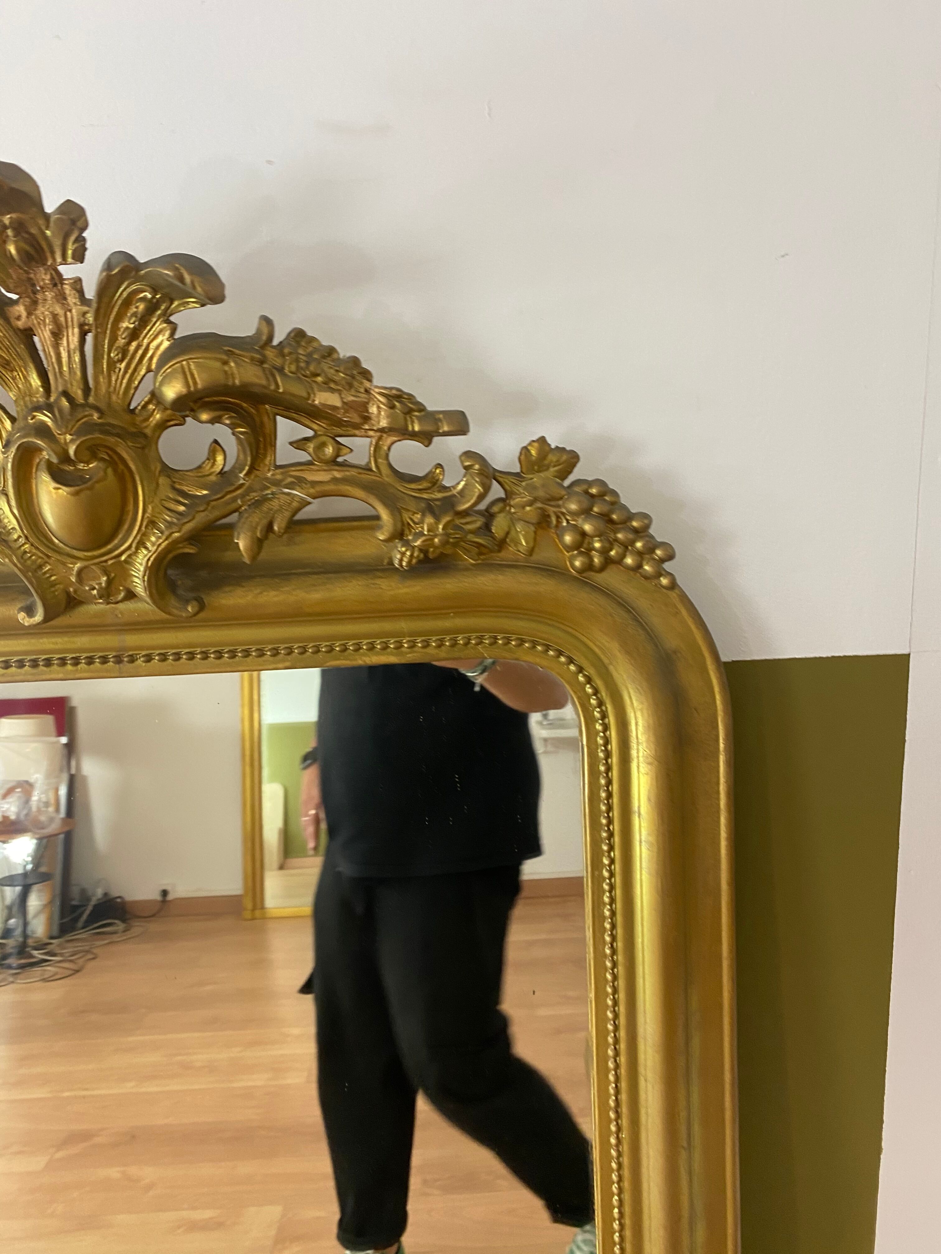Large mirror with pediment XVIII eme gilded  86x150cm
