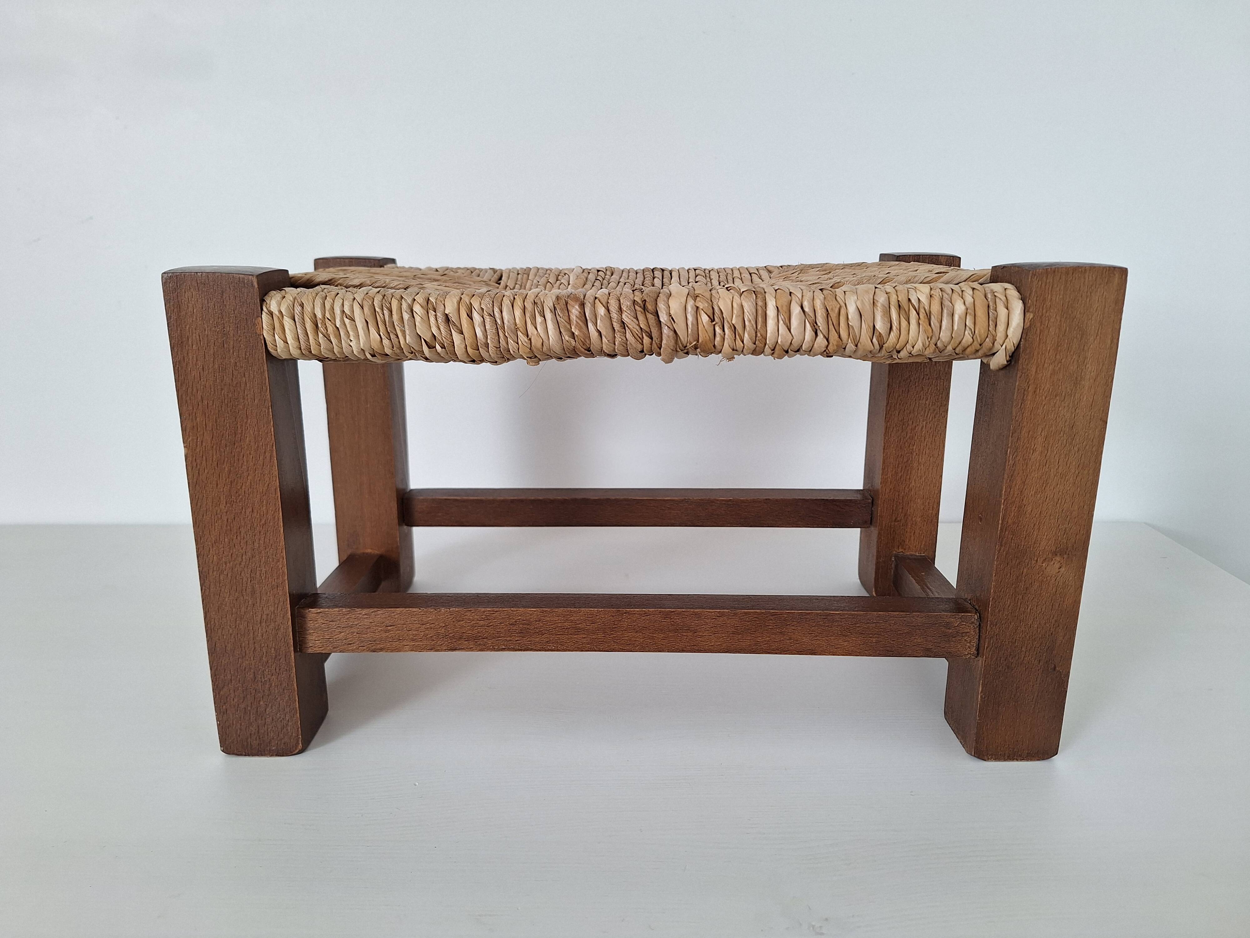 Marche pied / Tabouret en bois et paille