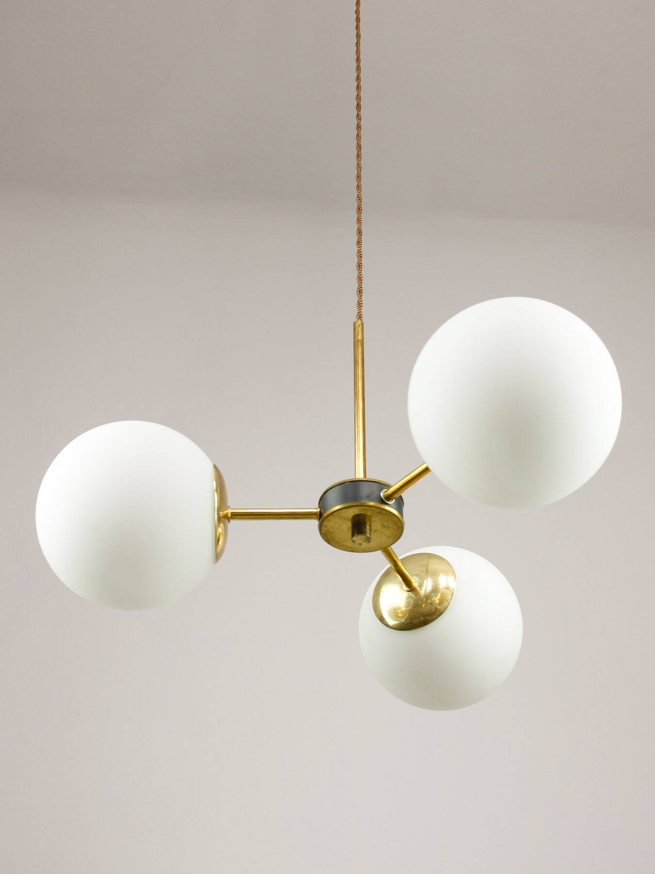 Mid-Century Modern Italian Chandelier in Brass and Opaline Glass, 1960s