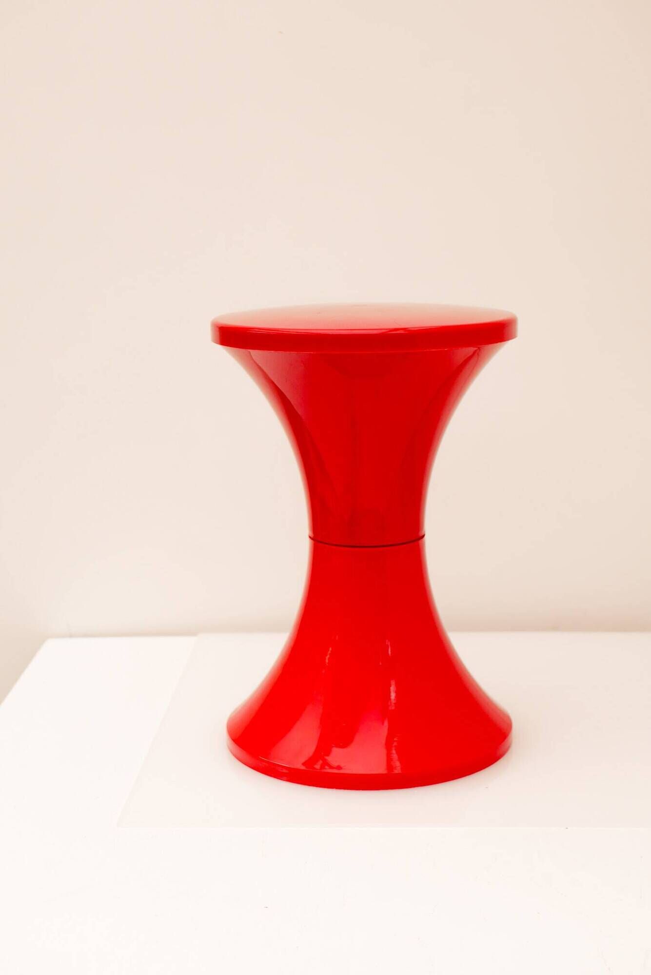 Original Tamtam Seat from the 1970s by Henry Massonnet – Bright Red
